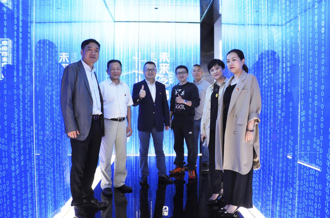 1539740281618366.jpg 1539740281618366.jpg