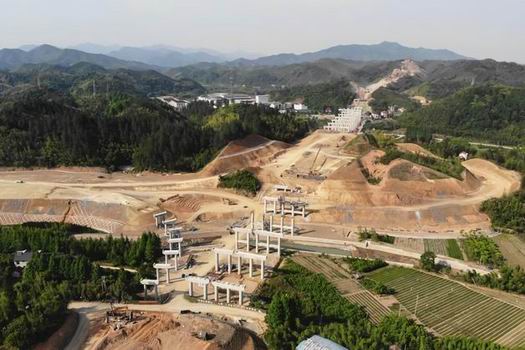 1589780844847670.jpg 调整大小 调整大小 杭垓互通、大台郎桥处.jpg